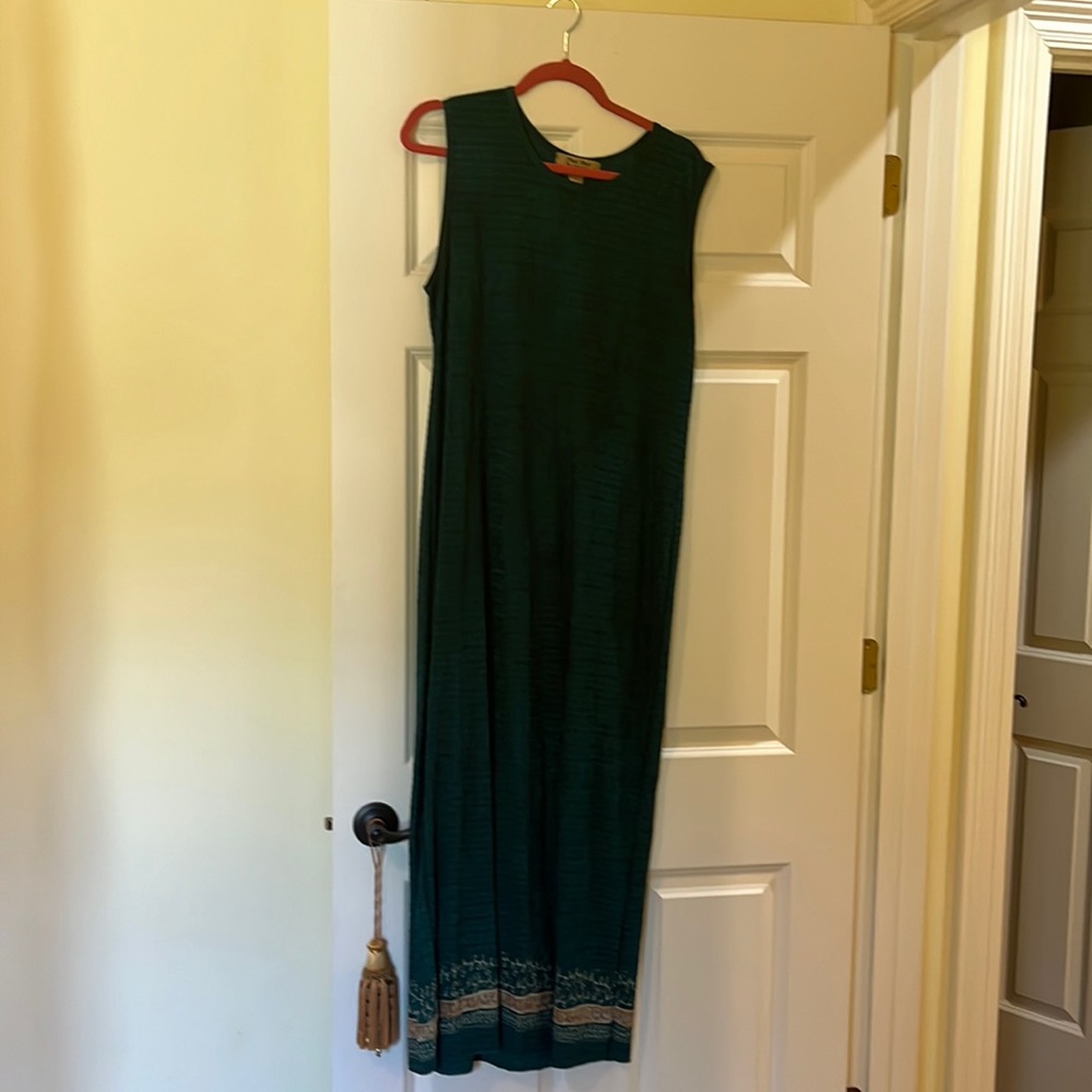 Perfect maxi dress for a cruise does not wrinkle can dress up or down